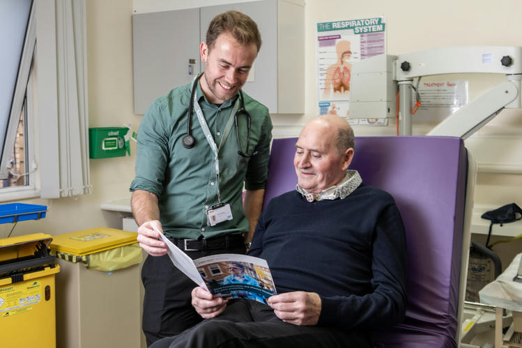 Atos Medical Tracheostomy Patient HCP Stoma Freevent Dualcare